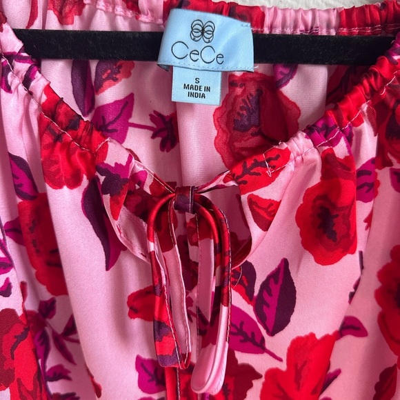 CECE Long Sleeve Blouse With Open Sleeve Detail small - Picture 5 of 6